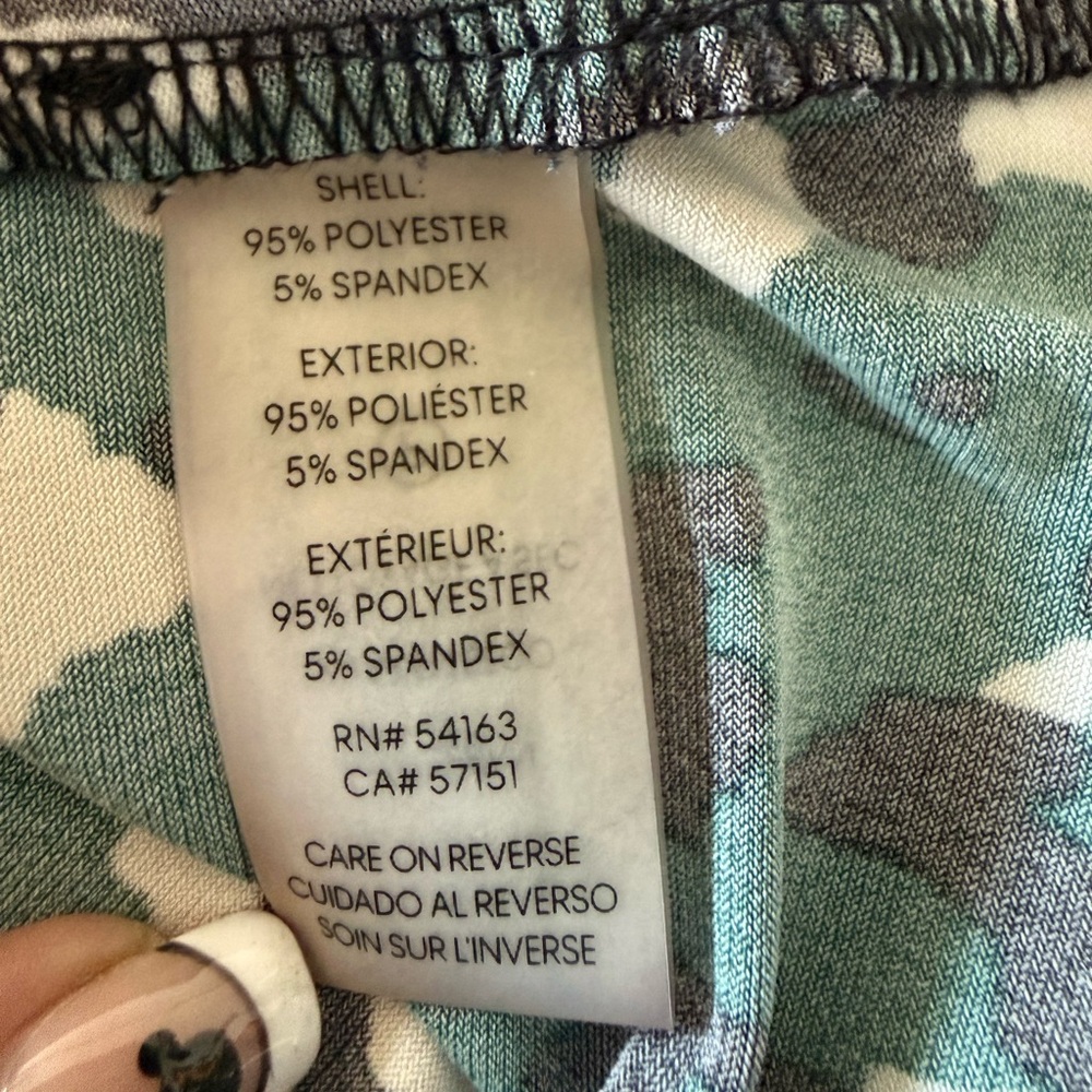 Calvin Klein Dark Green Black and White Sleeveless V-Neck Print Top - Picture 4 of 9